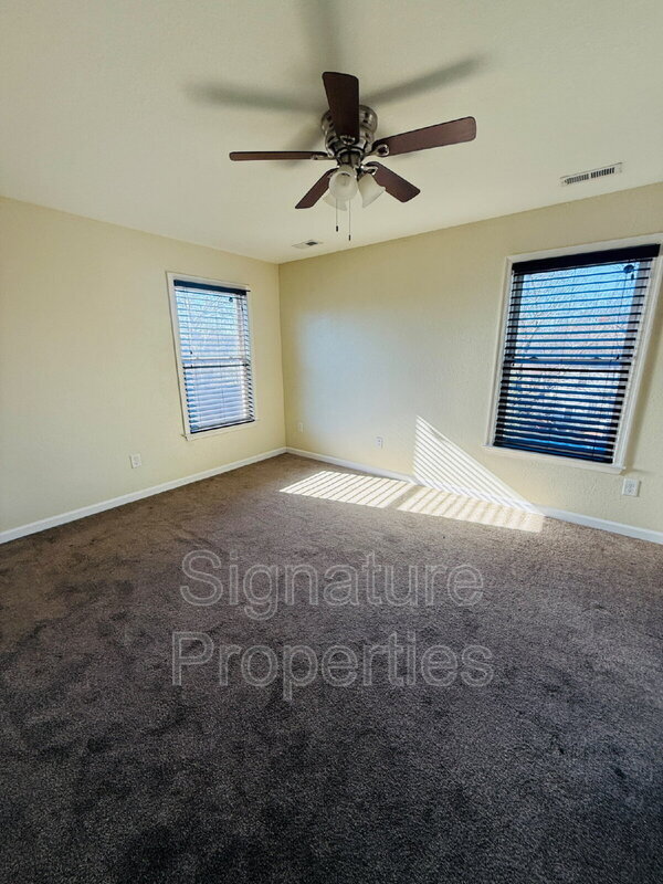 Building Photo - 3239 Granby St