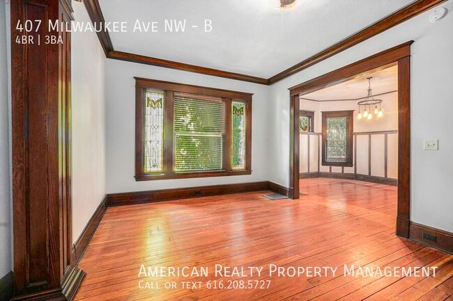 Building Photo - 407 Milwaukee Ave NW