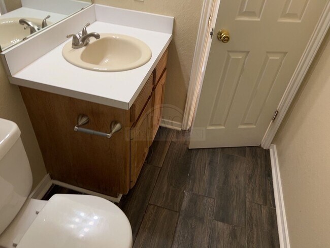 Building Photo - 1805 Windward Dr