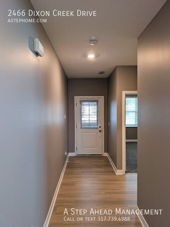 Building Photo - 2466 Dixon Crk Dr