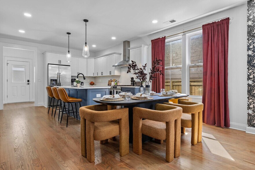 Building Photo - 930 Morrison St