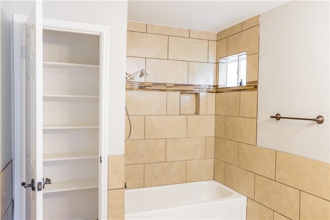 Building Photo - 13464 Athens Trail