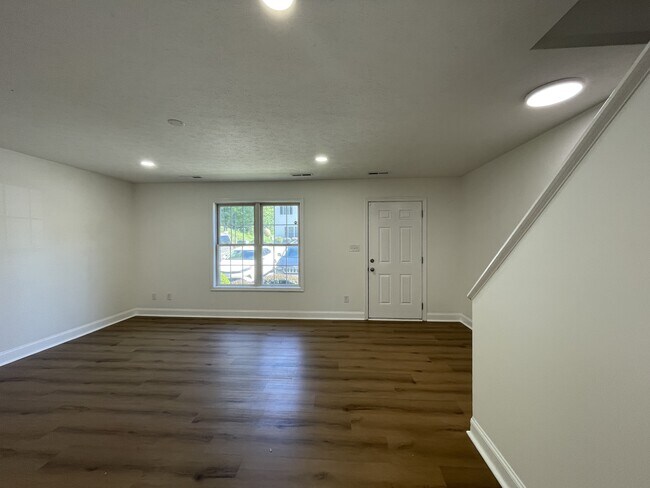 Building Photo - 3600 Old Forest Rd