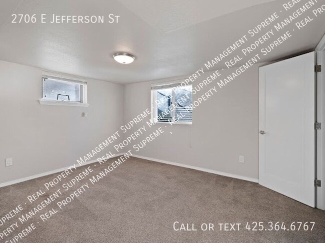 Building Photo - 2706 E Jefferson St