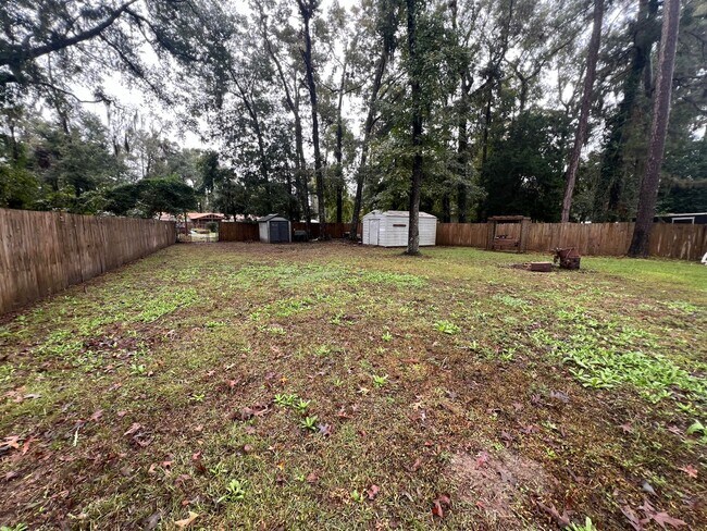 Building Photo - AVAILABLE MID-MARCH 2026! (Pet Friendly)