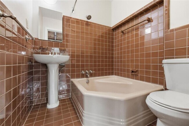 Building Photo - 3302 Wynn Dr