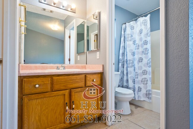 Building Photo - SW- 3 bed/ 2 bath house