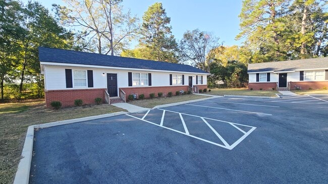 Building Photo - Monetta Apartments