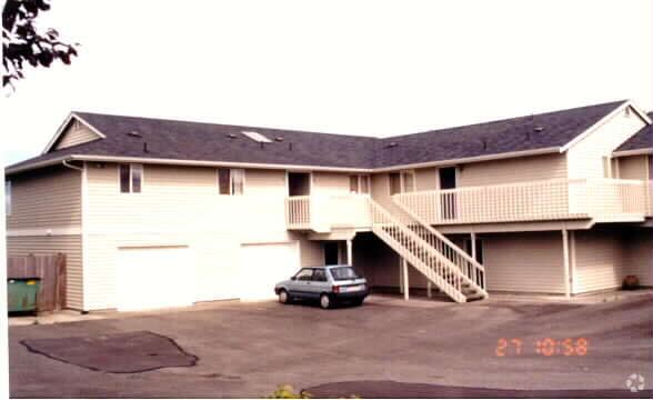 Primary Photo - View Ridge Court Apartments