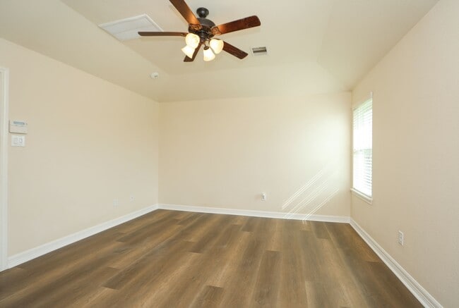 Building Photo - 9960 Golden Field Ln