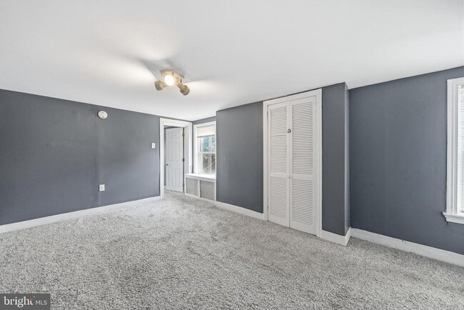 Building Photo - 924 S 10th St