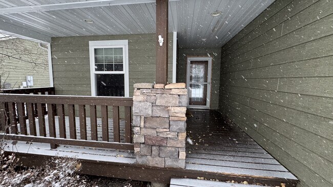 Building Photo - 3003 Oliver St