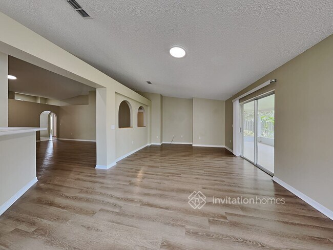 Building Photo - 2592 Reflections Pl