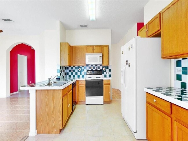 Building Photo - 619 Reindeer Dr