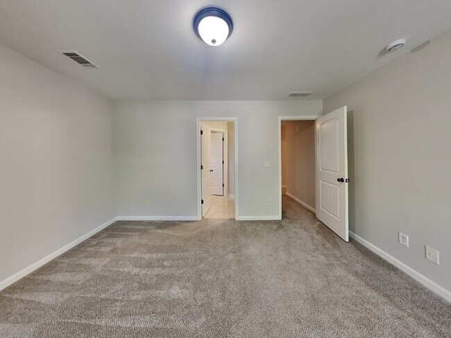 Building Photo - 1342 Thomas Daniel Way