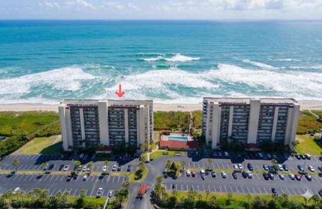 Building Photo - 4250 N Hwy A1A