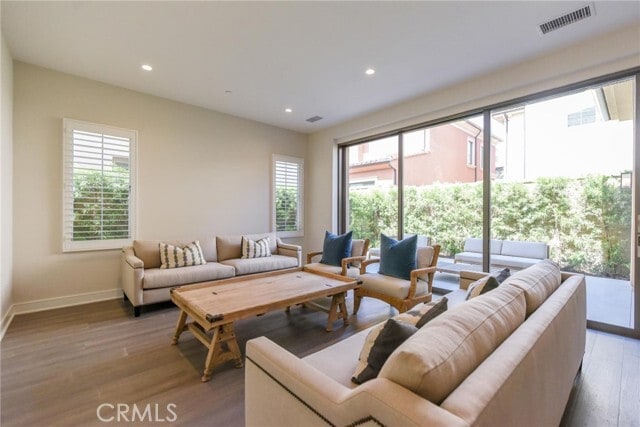 Building Photo - 121 Linda Vis