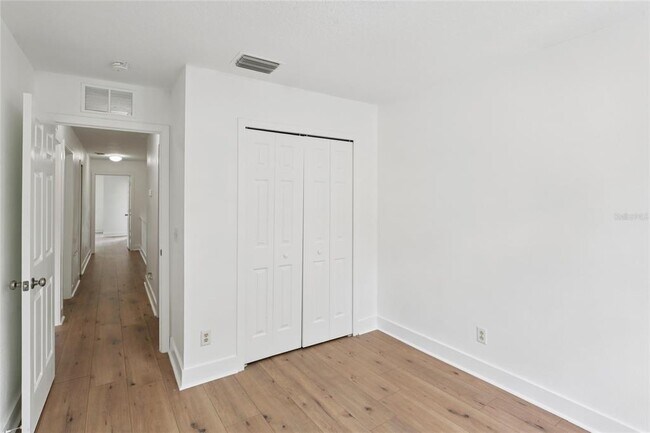 Building Photo - 9225 Stone River Pl