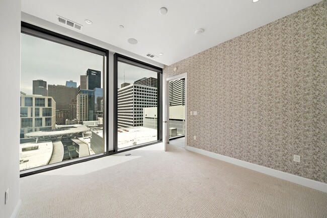 Building Photo - 1211 Caroline St