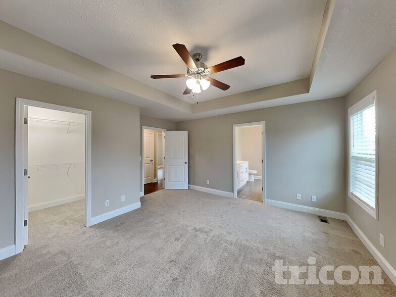 Building Photo - 184 Fieldstone Ln