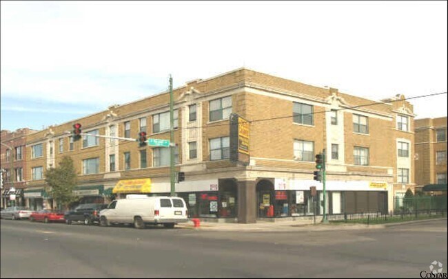 Building Photo - 4601-4609 N Kedzie Ave