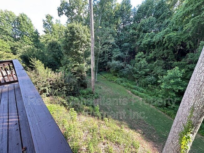 Building Photo - 4540 Pebble Lake Dr