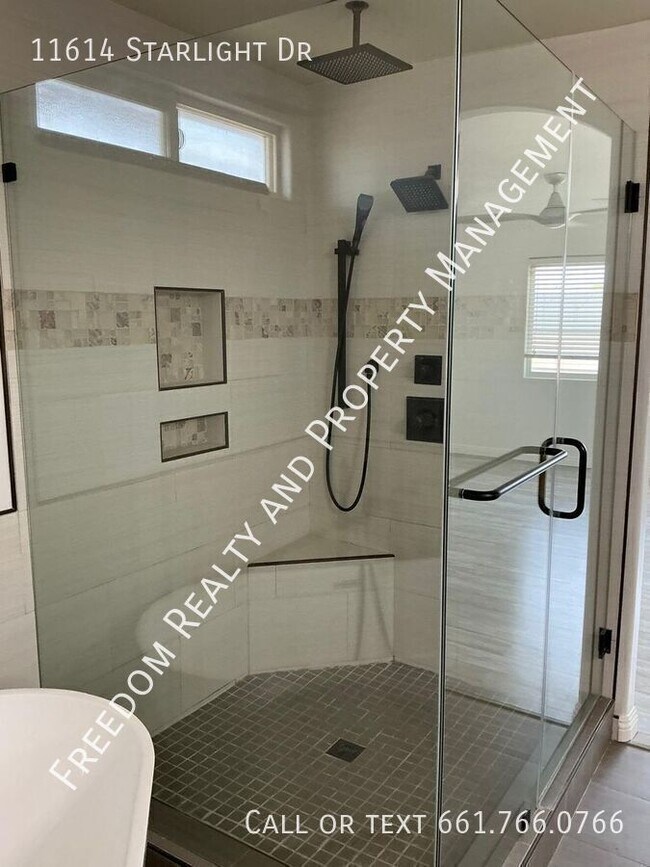 Building Photo - 11614 Starlight Dr