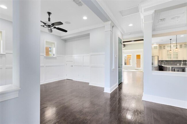 Building Photo - 13798 Walcott Avenue