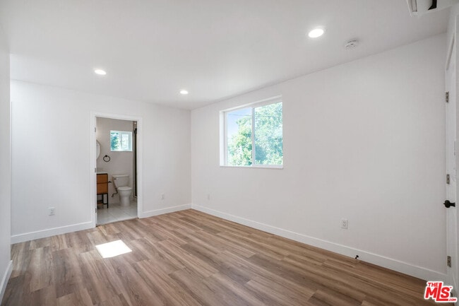 Building Photo - 4005 Sequoia St
