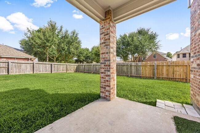 Building Photo - 10427 Lyndon Meadows Dr