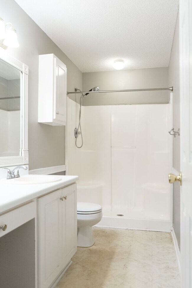 Building Photo - 2039 Emerald Bay Dr