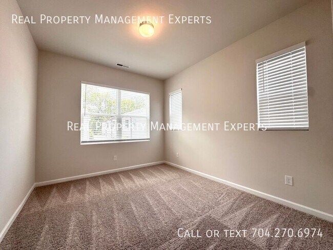 Building Photo - 6024 Caprera Wy