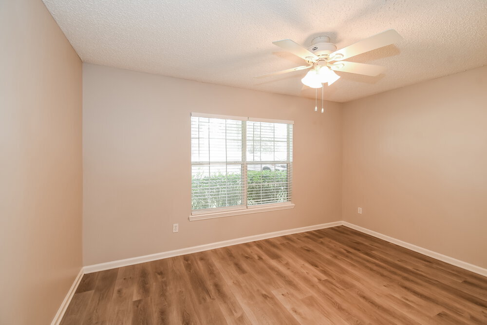 Building Photo - 2621 Fernleaf Dr