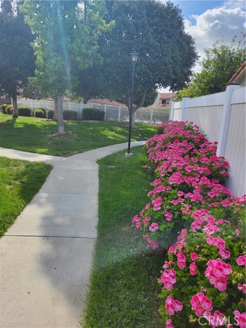 Building Photo - 22804 Chardonnay Dr