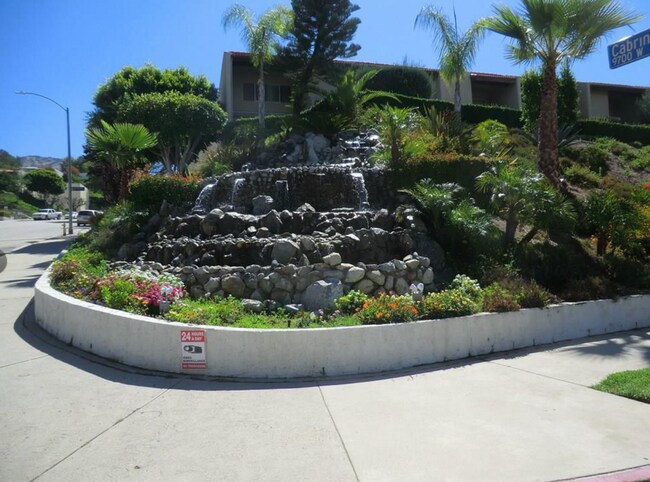 Building Photo - 9419 Via Patricia