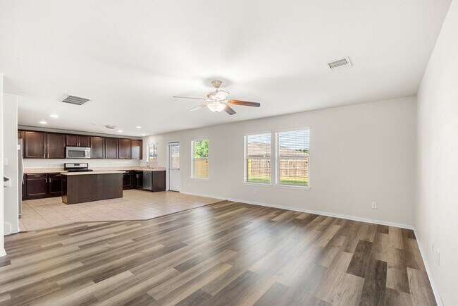 Building Photo - 15406 Grand Sage Dr