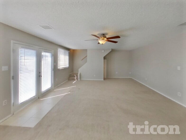 Building Photo - 4832 N 87th Ln