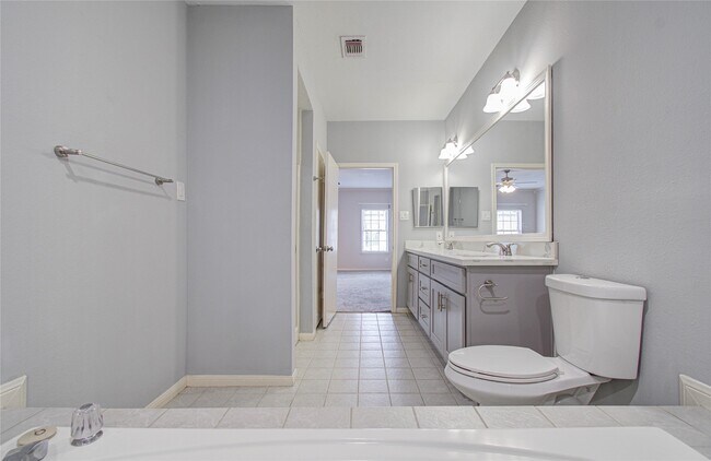 Building Photo - 3088 Holly Hall St