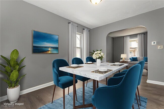 Building Photo - 3724 W 41st St