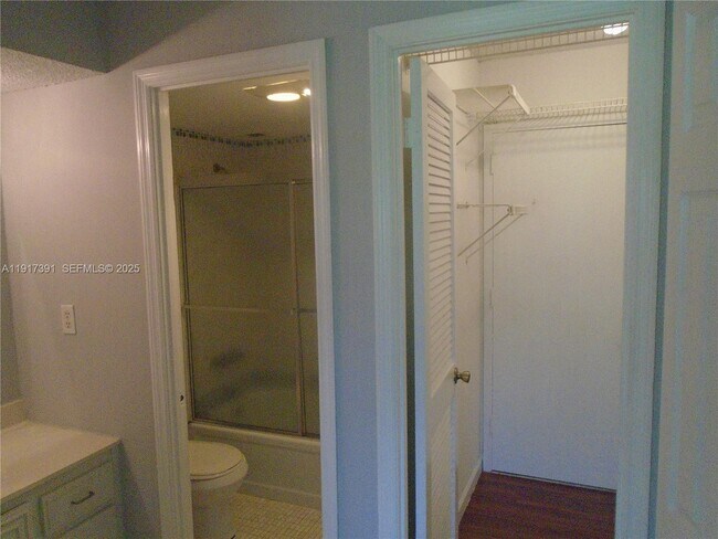 Building Photo - 7051 Environ Blvd