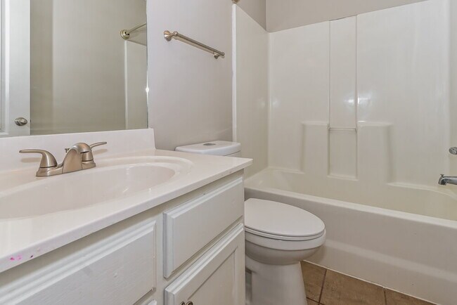 Building Photo - 8138 Woodson Dr