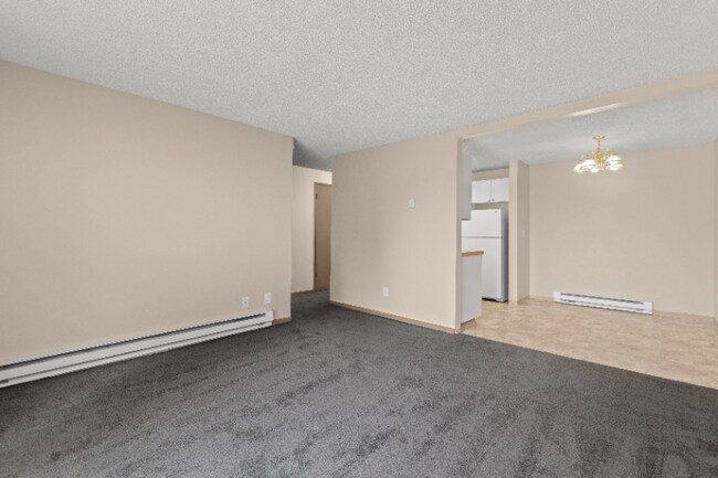 Building Photo - 11540 Pinehurst Way NE