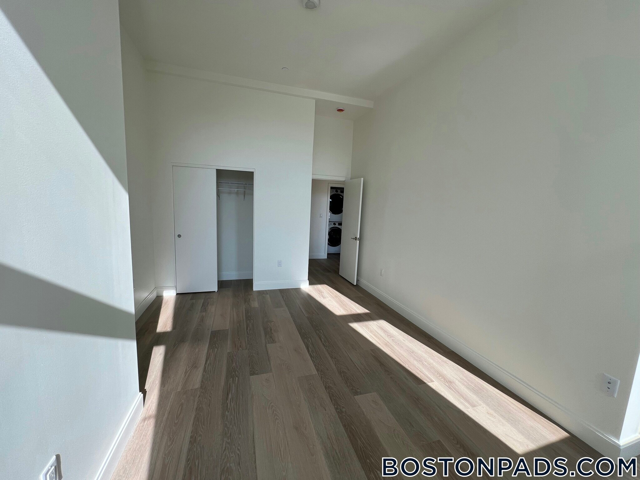 Building Photo - 1079 Commonwealth Ave