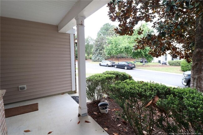 Building Photo - 805 Meeting Hall Dr