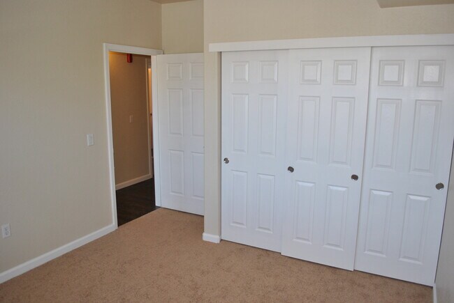 Building Photo - 1251 Whitney Ranch Pkwy