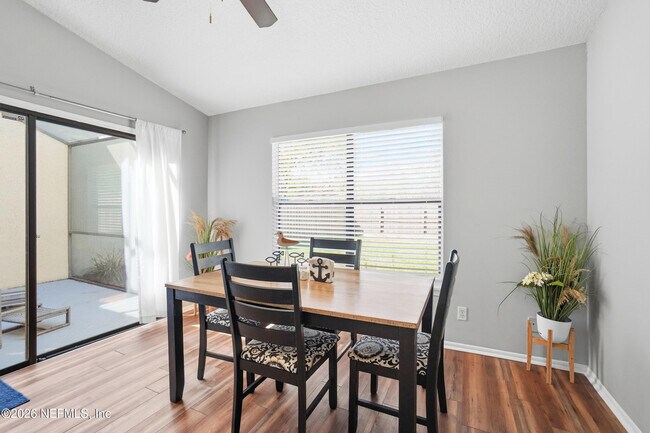 Building Photo - 3419 Islander Way