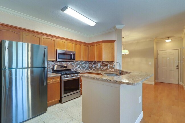 Building Photo - 2765 Via Cipriani St