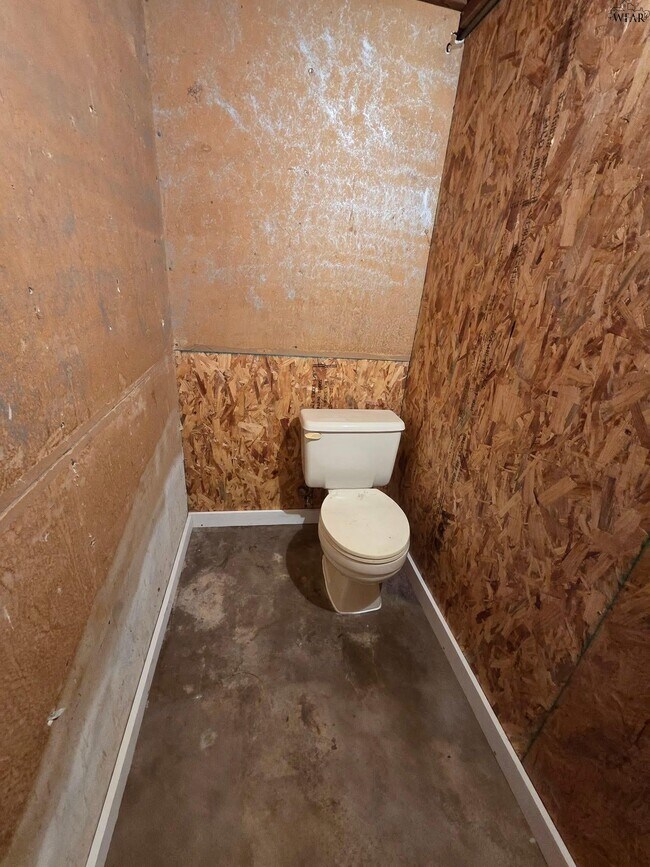 Building Photo - 2204 Princeton Ave