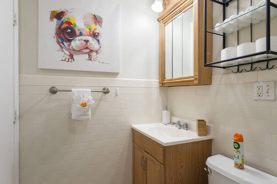 Building Photo - 43 Bay State Rd