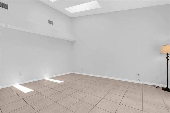 Building Photo - 3777 Mission Ct